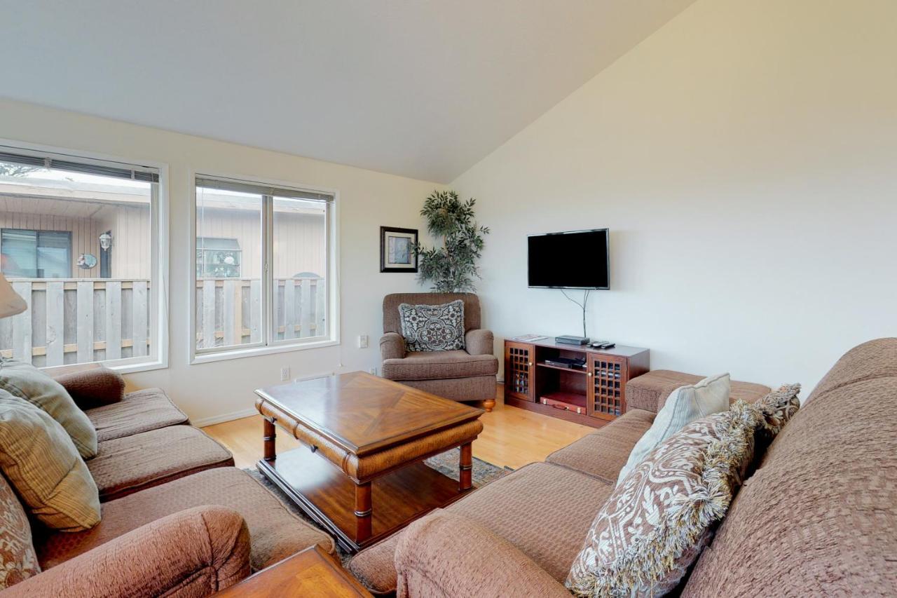 Newport'S Cypress Oceanview Home ภายนอก รูปภาพ