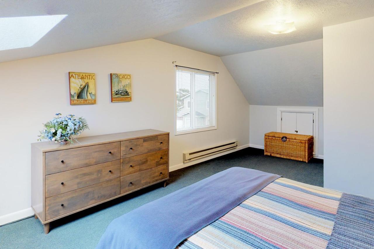Newport'S Cypress Oceanview Home ภายนอก รูปภาพ