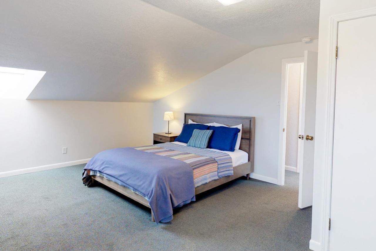 Newport'S Cypress Oceanview Home ภายนอก รูปภาพ